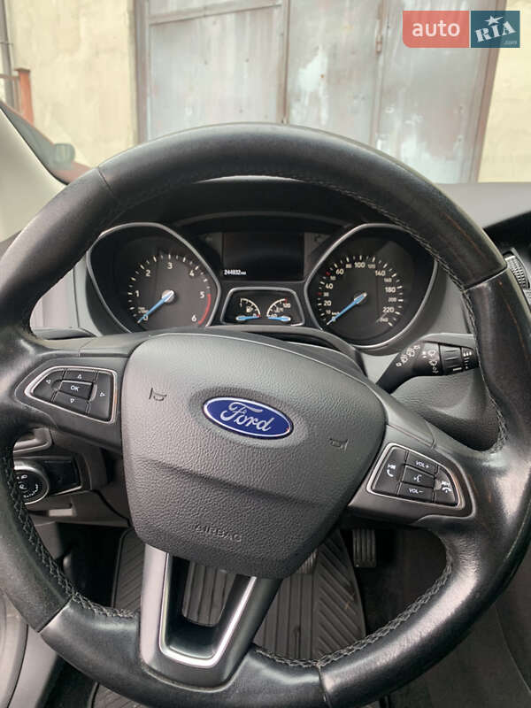 Хэтчбек Ford Focus 2017 в Ровно