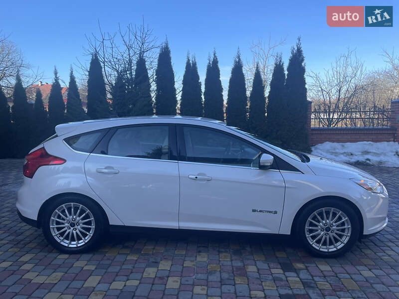 Хэтчбек Ford Focus 2014 в Львове фото 12 Хэтчбек Ford Focus 2014 в Львове