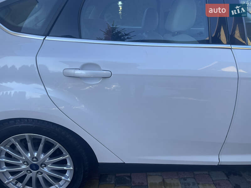 Хэтчбек Ford Focus 2014 в Львове фото 22 Хэтчбек Ford Focus 2014 в Львове