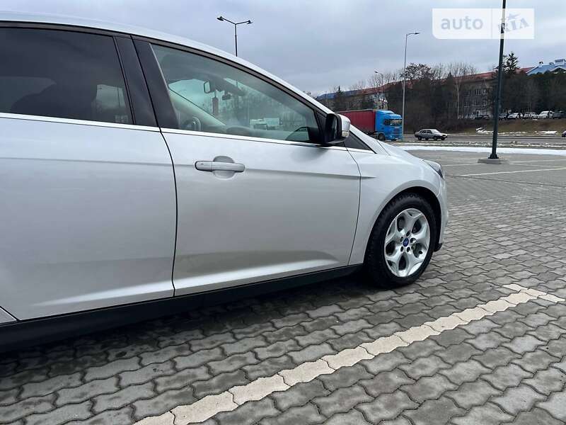 Хэтчбек Ford Focus 2011 в Львове фото 3 Хэтчбек Ford Focus 2011 в Львове