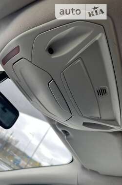 Хэтчбек Ford Focus 2011 в 