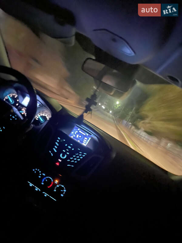 Ford Focus 2011