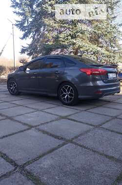 Седан Ford Focus 2015 в Стрые