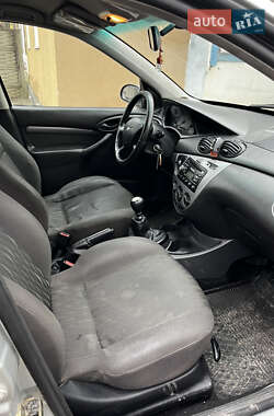 Універсал Ford Focus 2002 в Малині