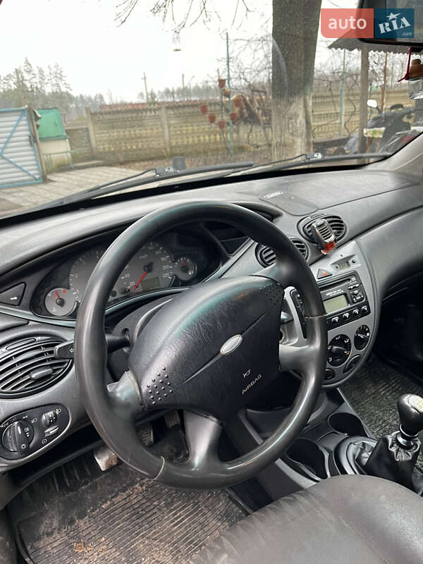Универсал Ford Focus 2002 в Малине