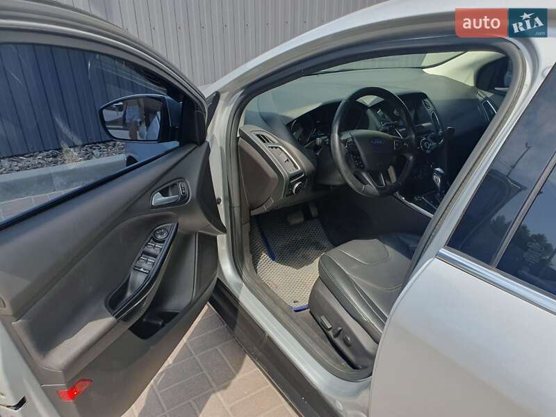 Хэтчбек Ford Focus 2017 в Днепре