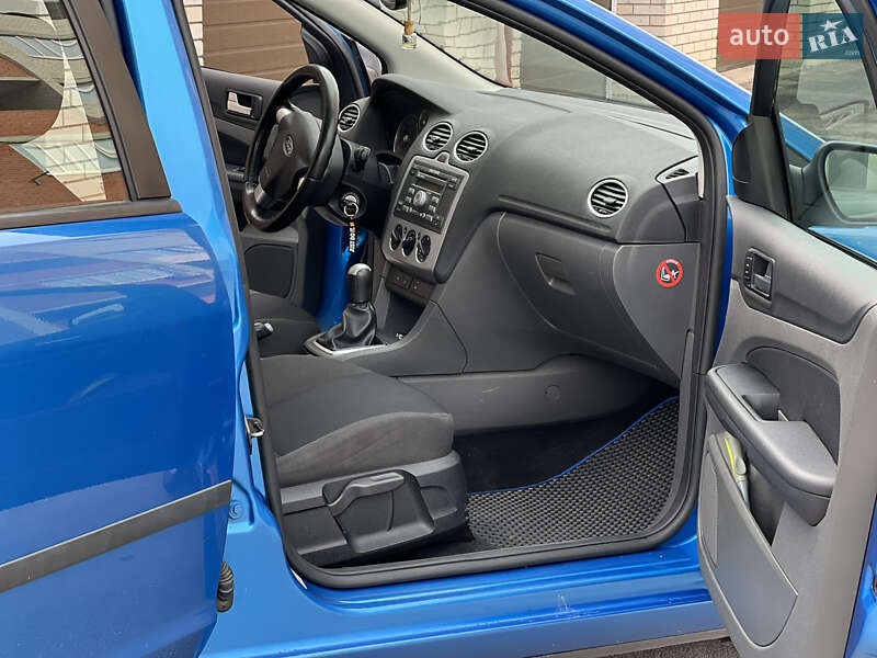 Хэтчбек Ford Focus 2005 в Тернополе