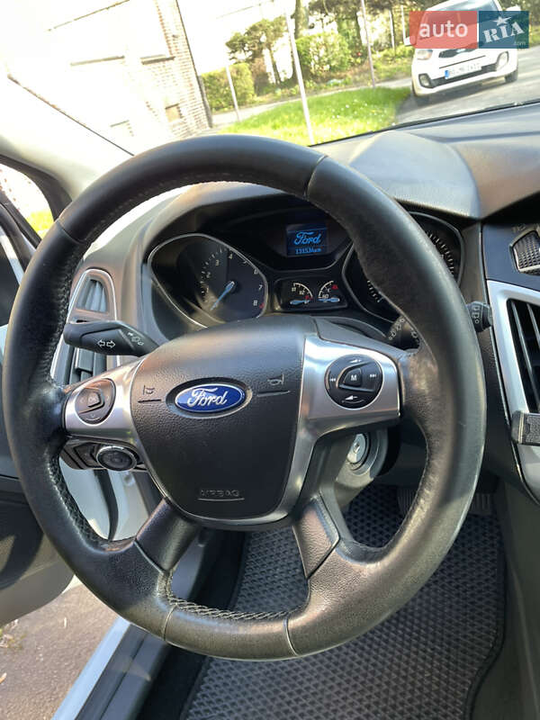 Хэтчбек Ford Focus 2013 в Одессе