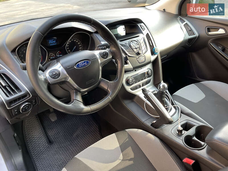 Хэтчбек Ford Focus 2013 в Одессе