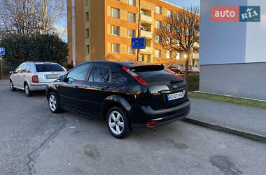 Хэтчбек Ford Focus 2006 в Тячеве
