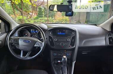 Хэтчбек Ford Focus 2015 в Ставище