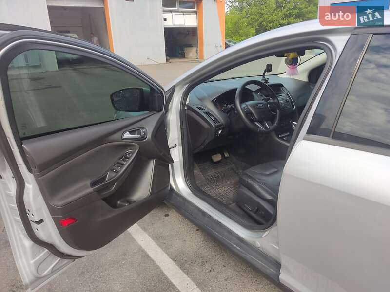 Хэтчбек Ford Focus 2016 в Черкассах фото 7 Хэтчбек Ford Focus 2016 в Черкассах