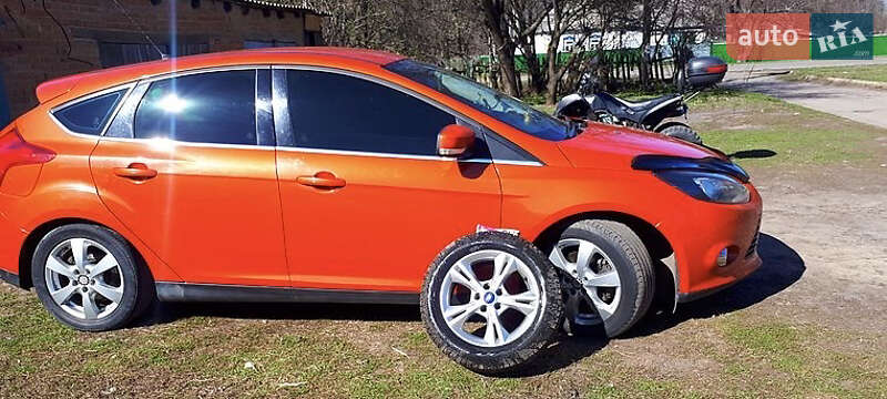 Хэтчбек Ford Focus 2012 в Полтаве