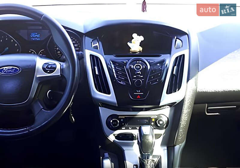 Хэтчбек Ford Focus 2012 в Полтаве