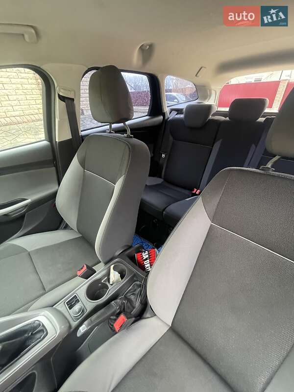 Универсал Ford Focus 2014 в Черновцах фото 7 Универсал Ford Focus 2014 в Черновцах
