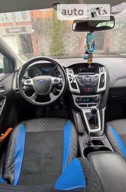 Хетчбек Ford Focus 2013 в Острозі