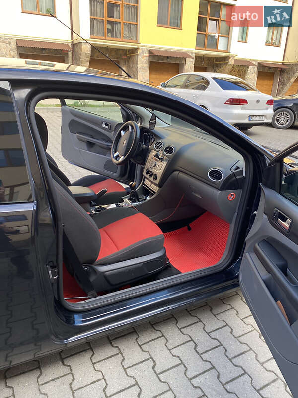 Хетчбек Ford Focus 2008 в Чернівцях