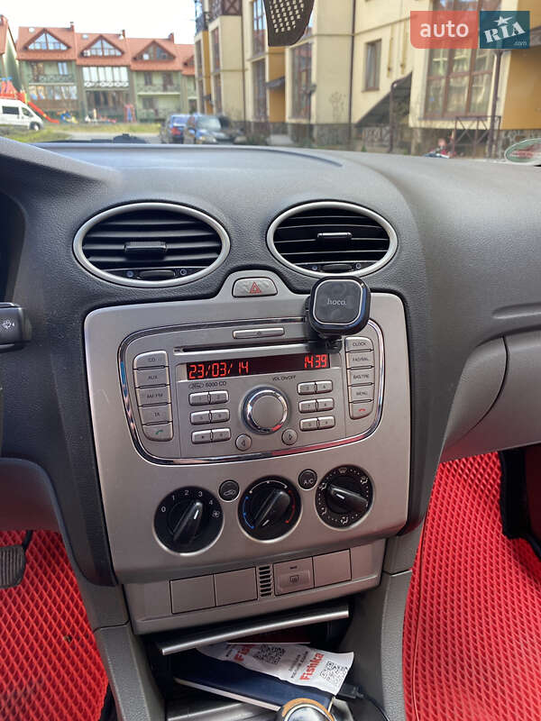 Хетчбек Ford Focus 2008 в Чернівцях