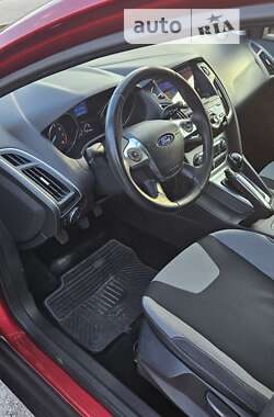 Хетчбек Ford Focus 2011 в Дніпрі