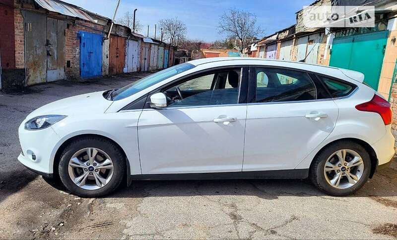 Хэтчбек Ford Focus 2012 в Полтаве