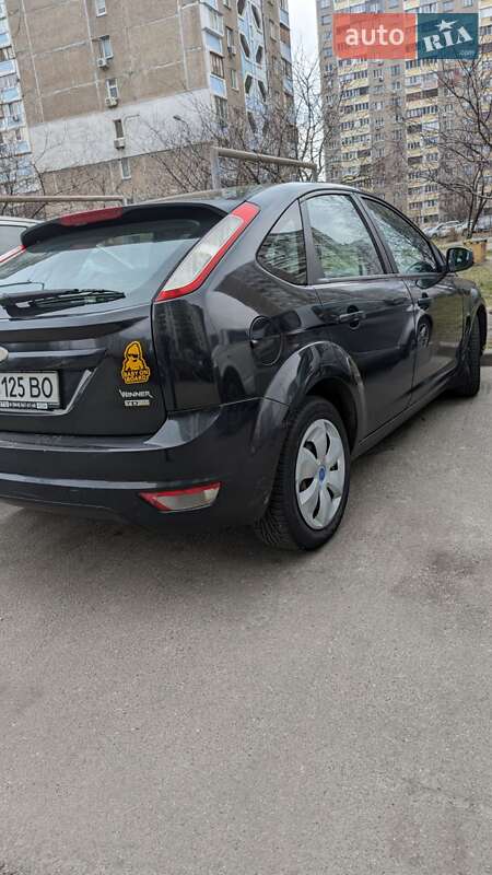 Хэтчбек Ford Focus 2008 в Киеве