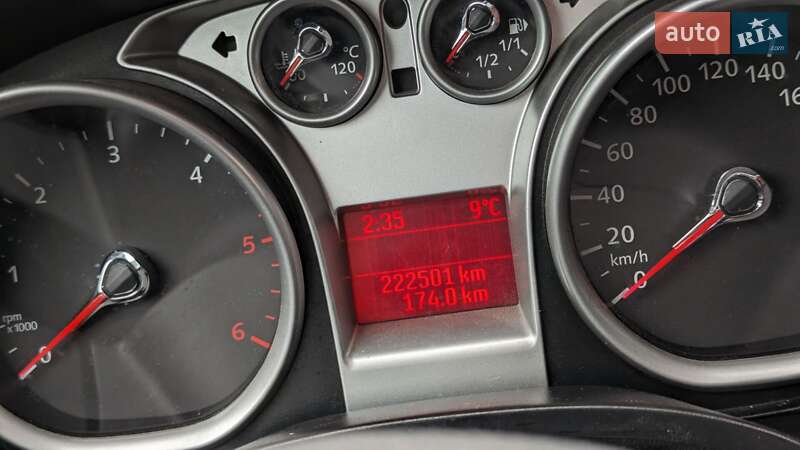 Хэтчбек Ford Focus 2008 в Киеве