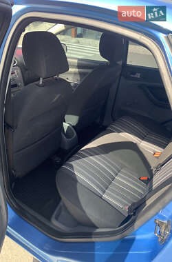 Седан Ford Focus 2008 в 