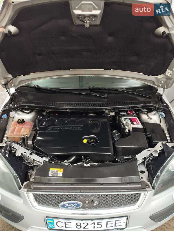 Хэтчбек Ford Focus 2005 в Черновцах
