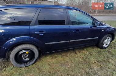 Хэтчбек Ford Focus 2006 в Староконстантинове