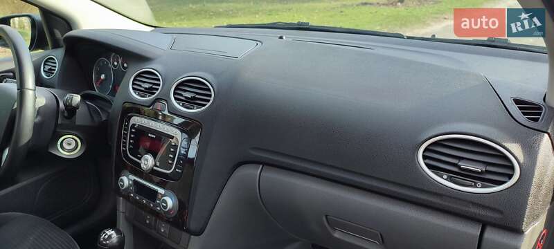 Седан Ford Focus 2007 в Горишних Плавнях