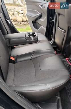 Универсал Ford Focus 2014 в 