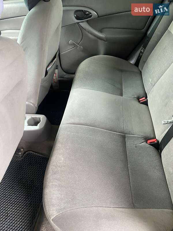 Седан Ford Focus 2002 в Каменском