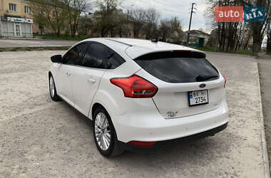 Хэтчбек Ford Focus 2016 в 