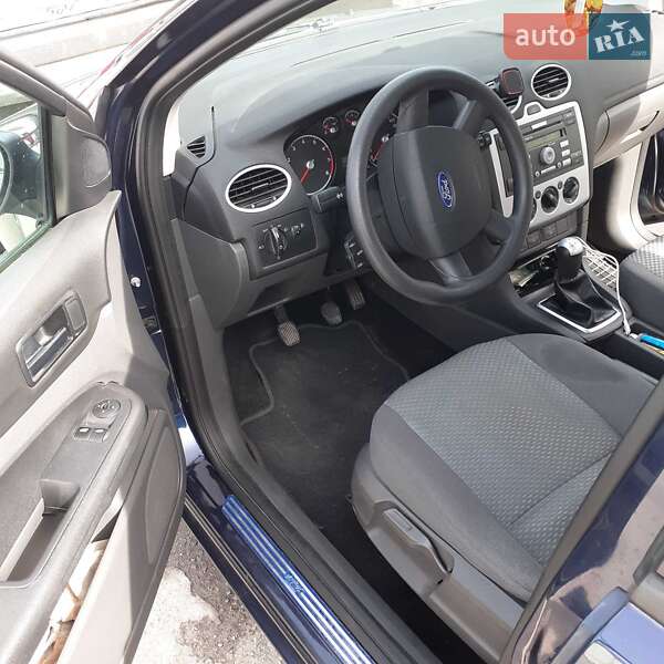 Универсал Ford Focus 2005 в Ровно