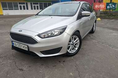 Хэтчбек Ford Focus 2016 в 