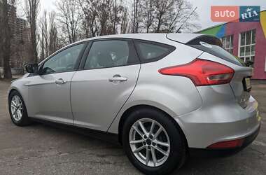 Хэтчбек Ford Focus 2016 в 