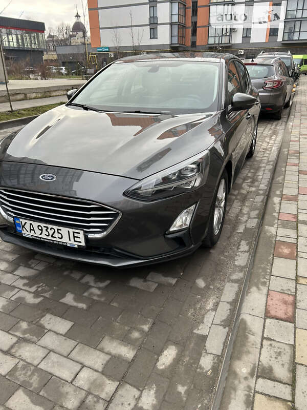 Седан Ford Focus 2019 в Львові