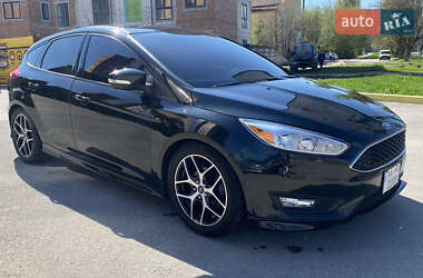 Хэтчбек Ford Focus 2015 в 
