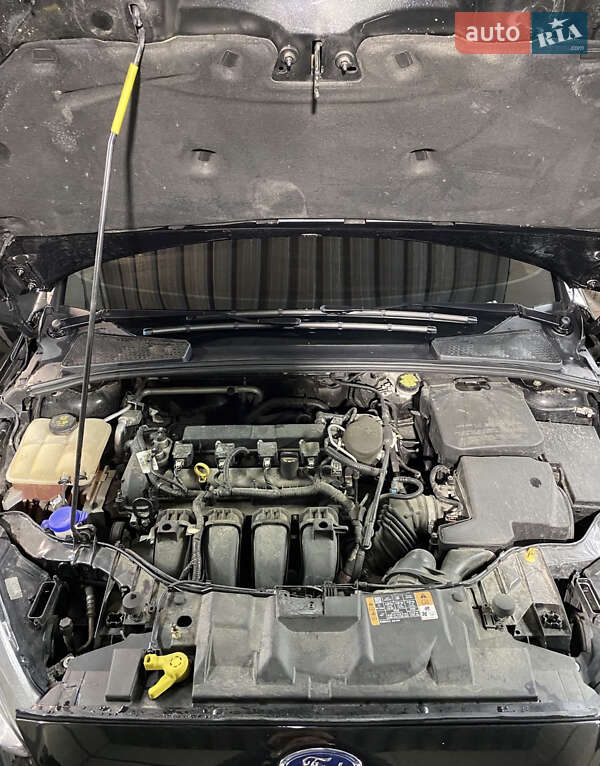 Хэтчбек Ford Focus 2015 в Каменец-Подольском