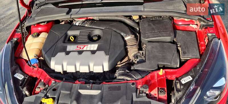 Хэтчбек Ford Focus 2015 в Днепре