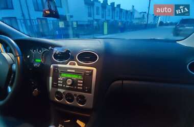 Седан Ford Focus 2006 в Львове