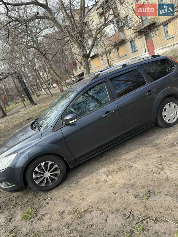 Универсал Ford Focus 2008 в Славянске