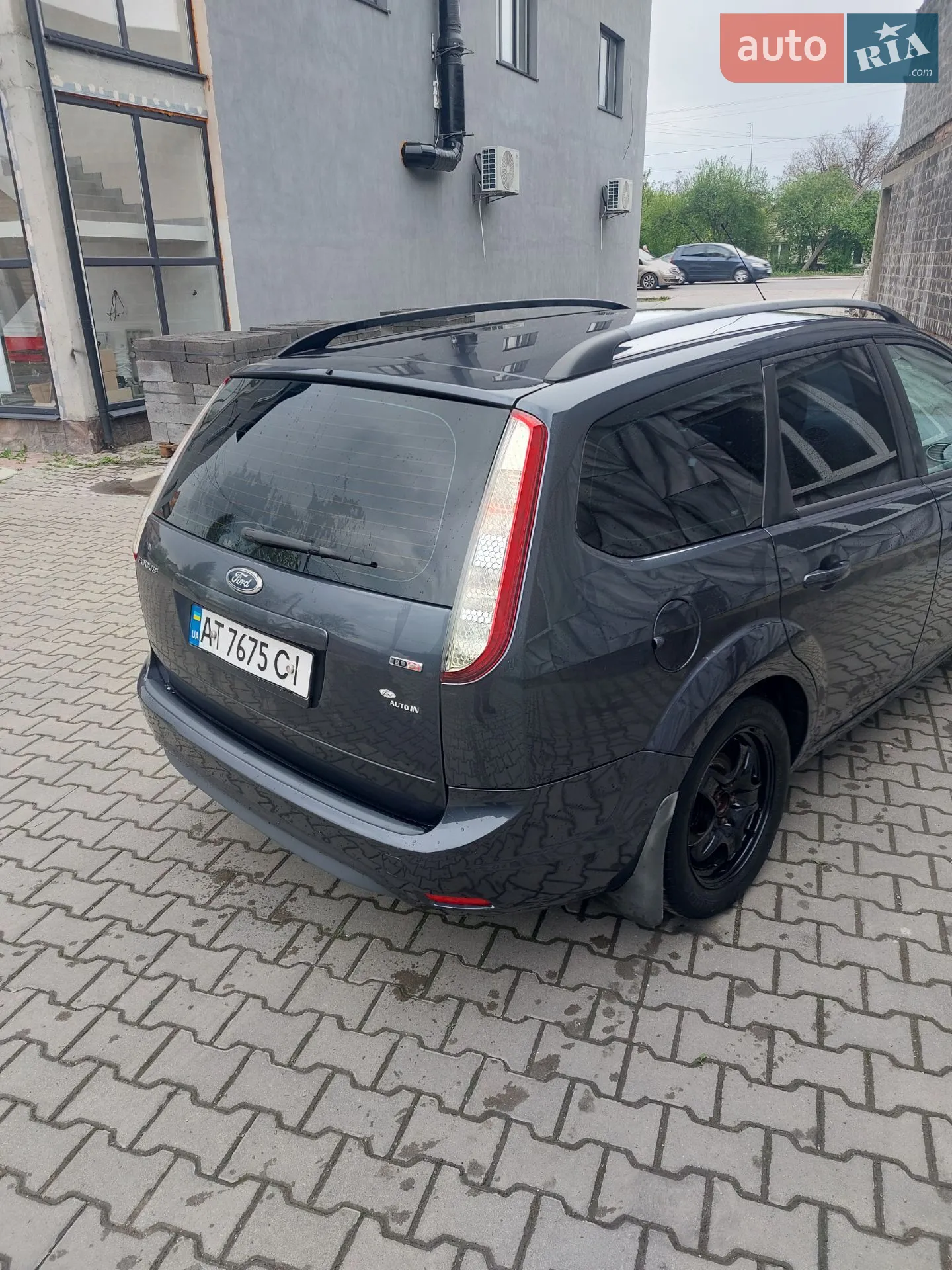 2010 Ford Focus - мініатюра 17