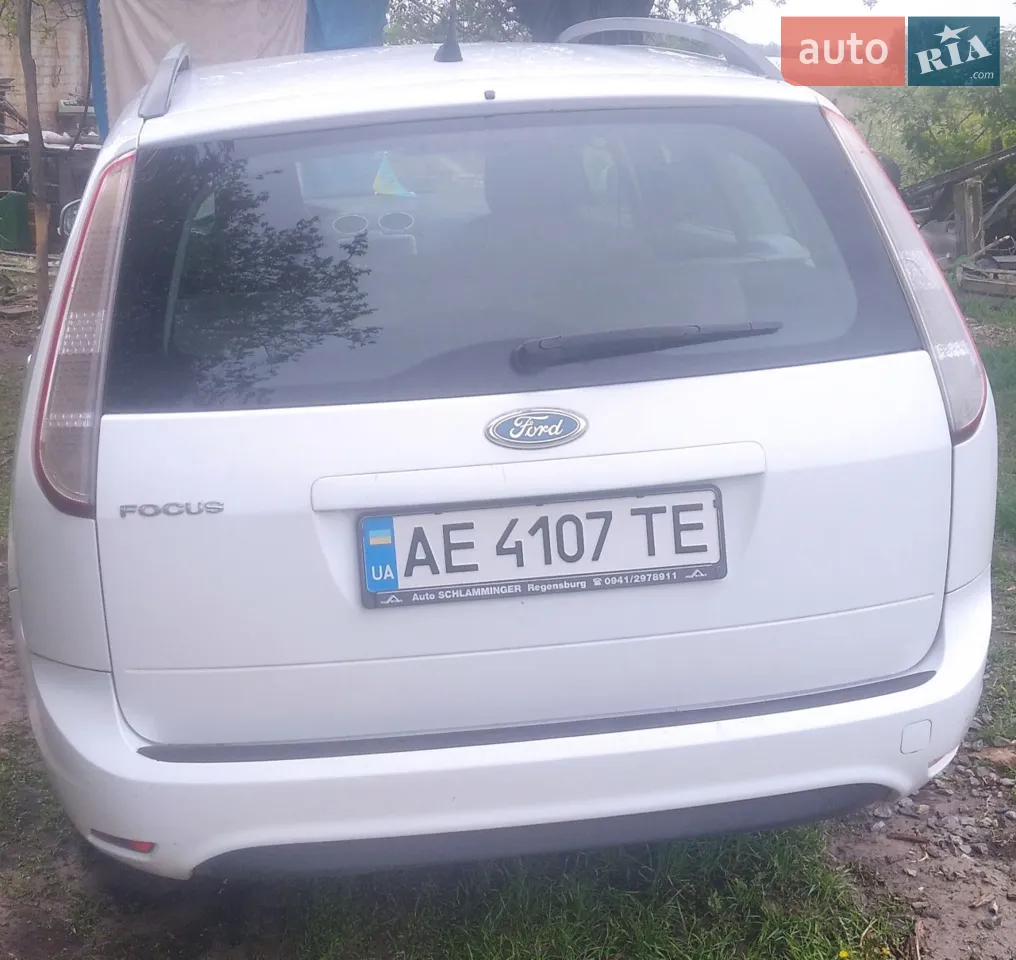 2010 Ford Focus - мініатюра 16