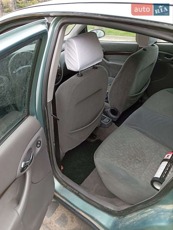 Хетчбек Ford Focus 1998 в Володимирі