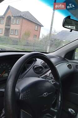 Хэтчбек Ford Focus 1998 в Владимире