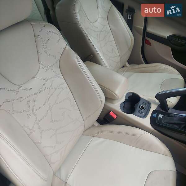 Хэтчбек Ford Focus 2012 в Запорожье