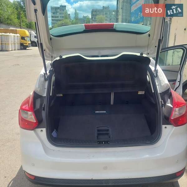 Хэтчбек Ford Focus 2012 в Запорожье