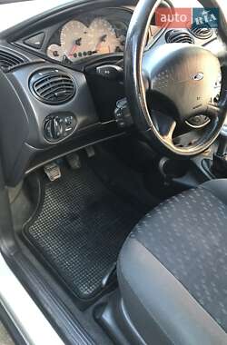 Хетчбек Ford Focus 2000 в Львові