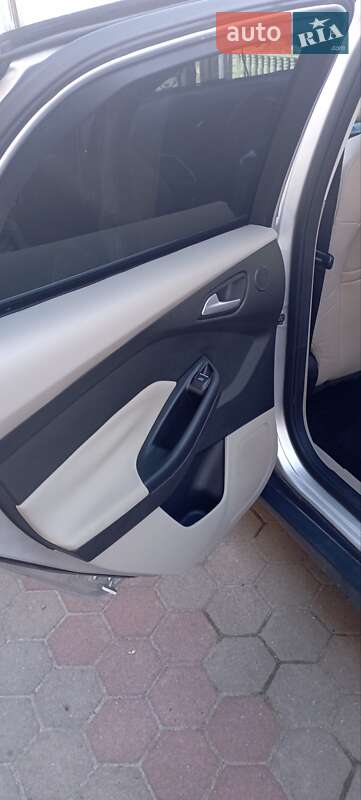 Хэтчбек Ford Focus 2015 в Звягеле